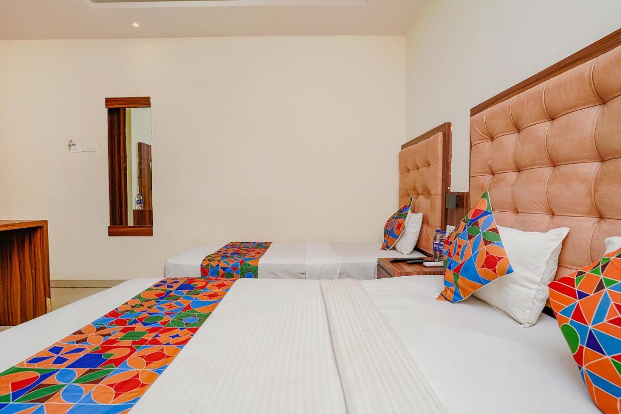 Fabexpress Emerald Inn Bombay Extérieur photo