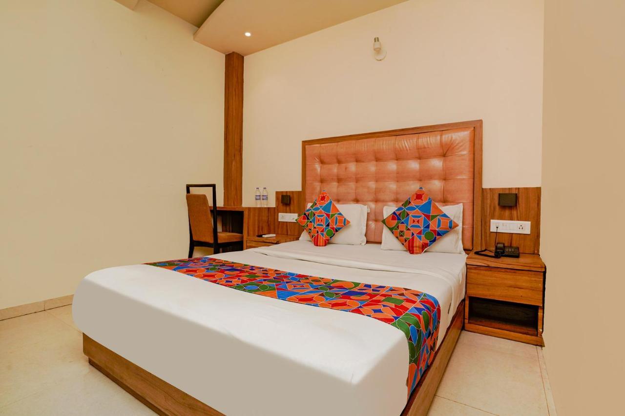 Fabexpress Emerald Inn Bombay Extérieur photo