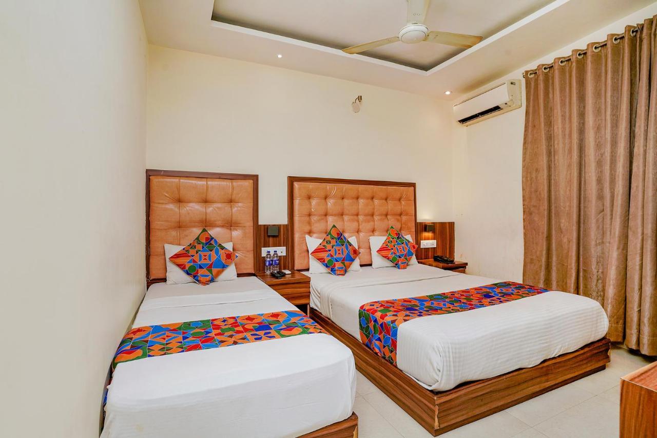 Fabexpress Emerald Inn Bombay Extérieur photo